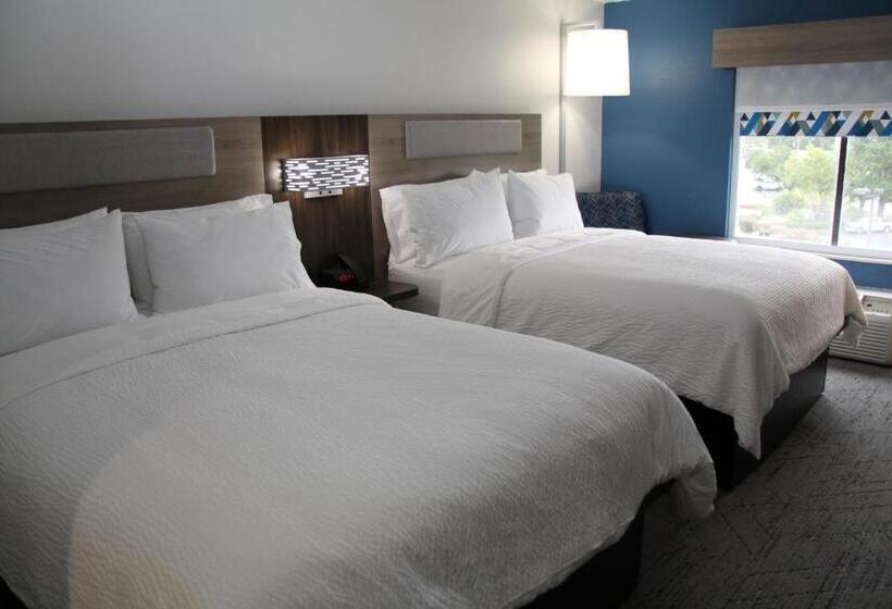 בית מלון כפרי Holiday Inn Express Rocky Mount Sports Center By Ihg