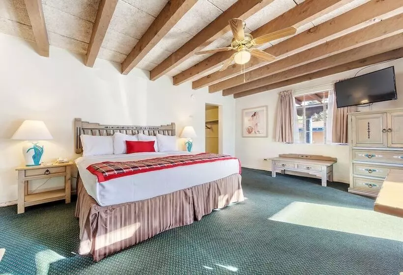 Отель Kachina Lodge