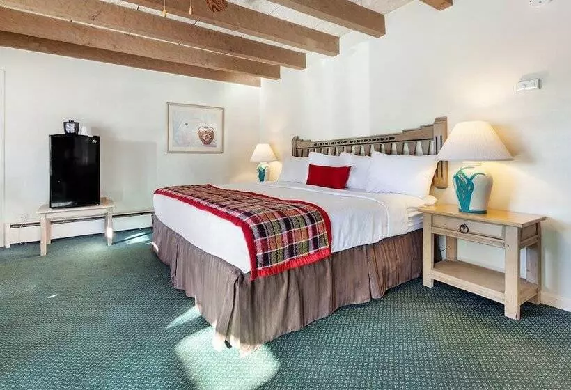 Отель Kachina Lodge