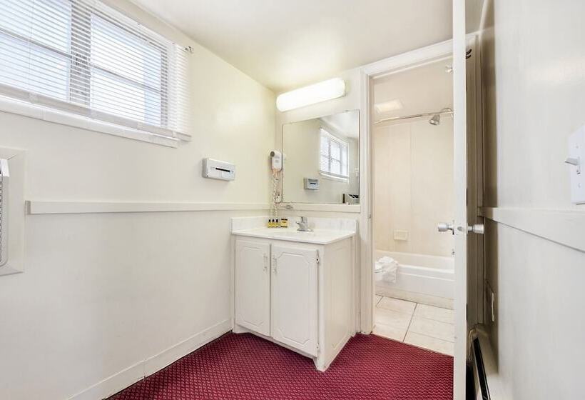 فندق Kachina Lodge