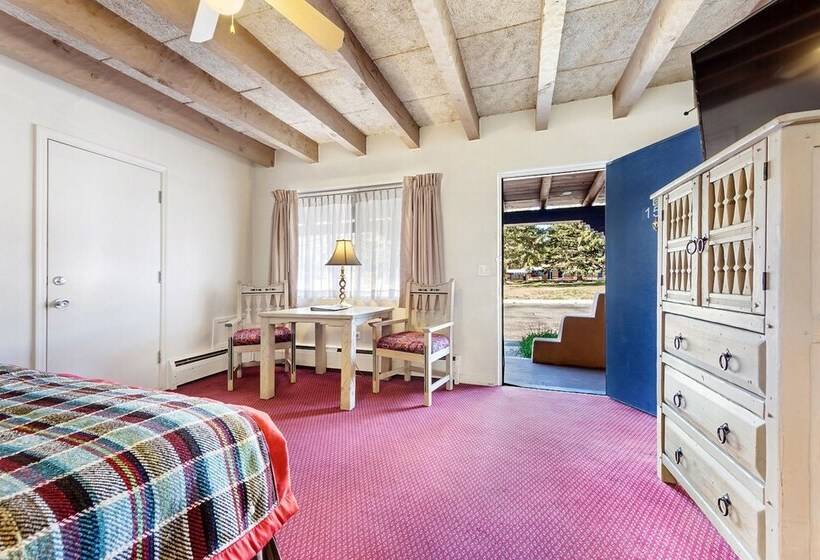 فندق Kachina Lodge