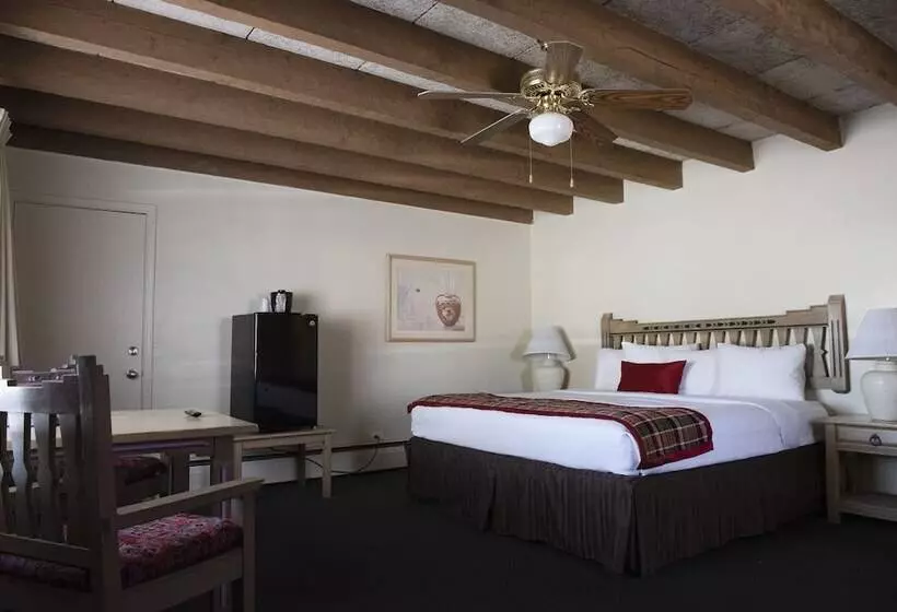 Отель Kachina Lodge