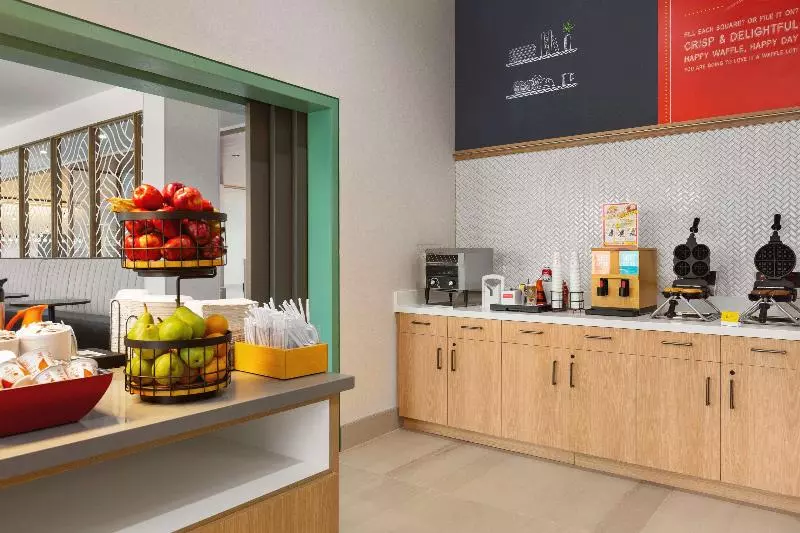 호텔 Hampton Inn & Suites San Mateo San Francisco Airport