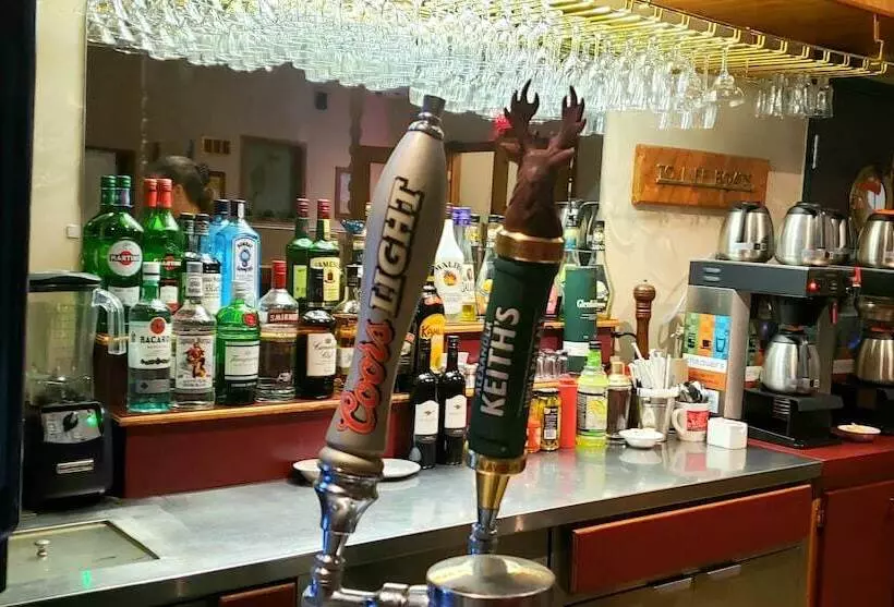 Отель Riviera Inn And Suites 1000 Islands