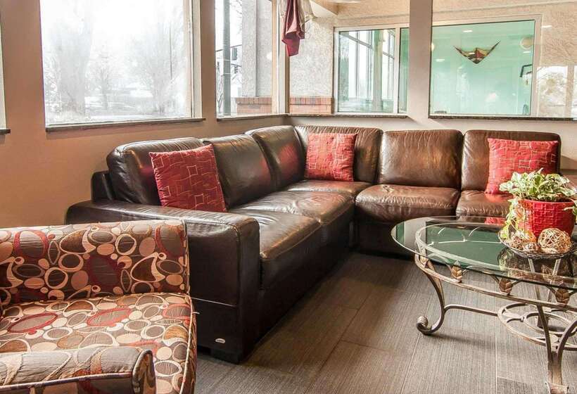 فندق Quality Inn Downtown Convention Center