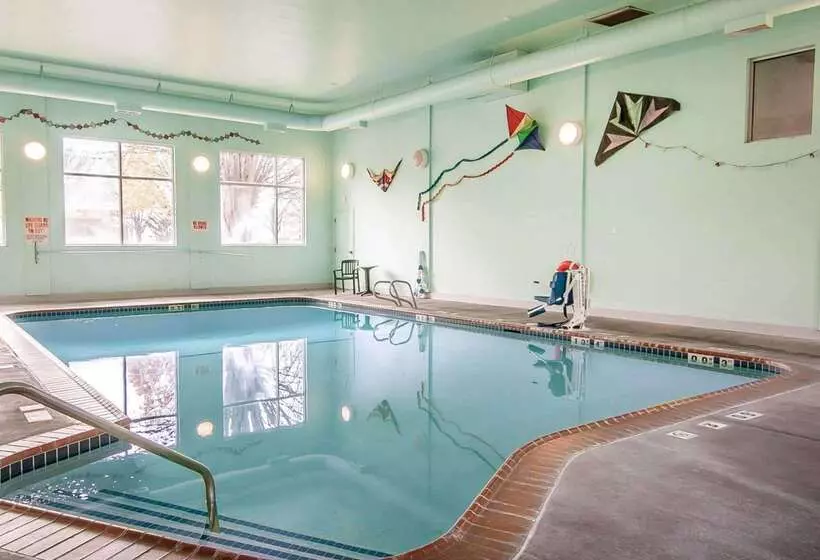 酒店 Quality Inn Downtown Convention Center