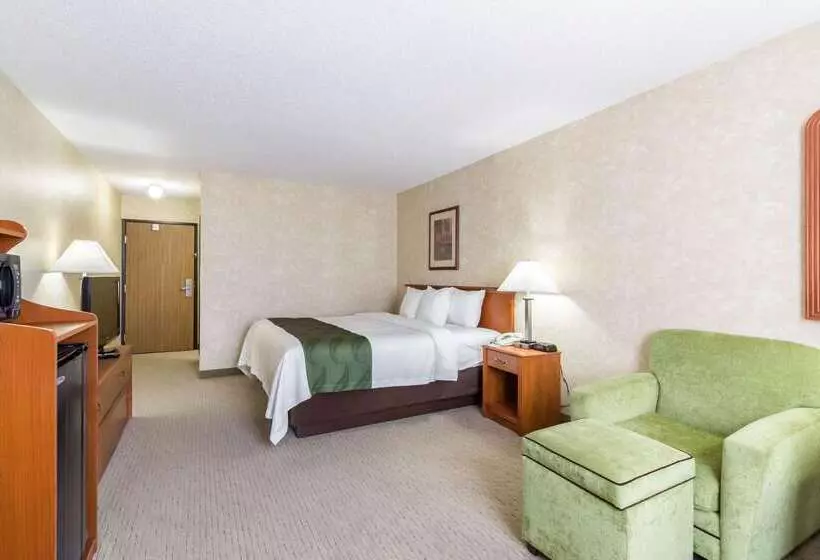 هتل Quality Inn