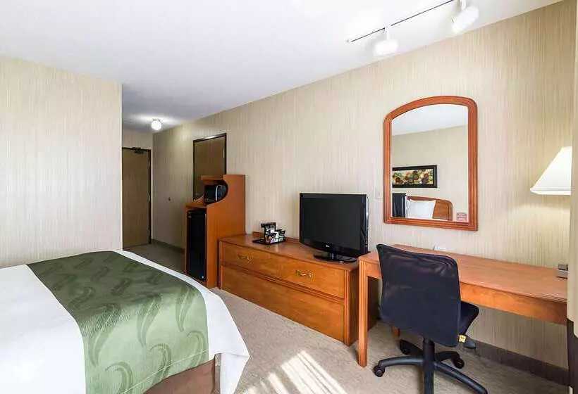 هتل Quality Inn