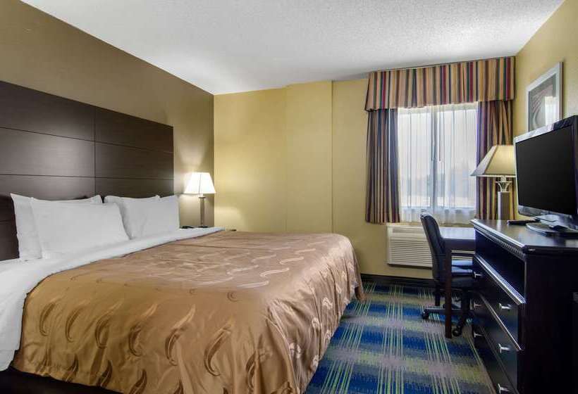 فندق Quality Inn Merriam  Kansas City