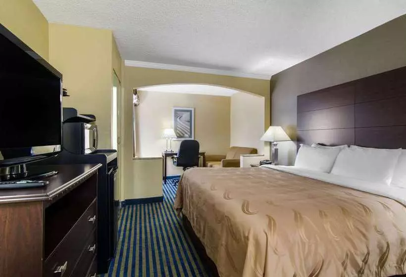 酒店 Quality Inn Merriam Kansas City