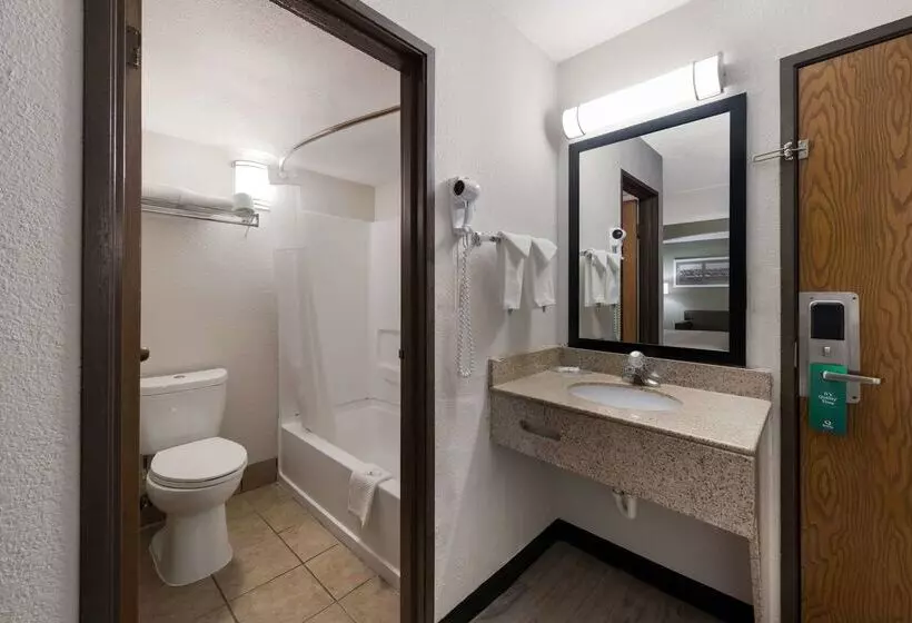 酒店 Quality Inn Merriam Kansas City