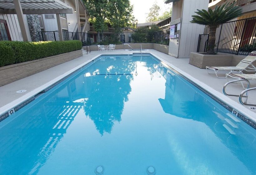 فندق Red Roof Inn San Dimas Fairplex