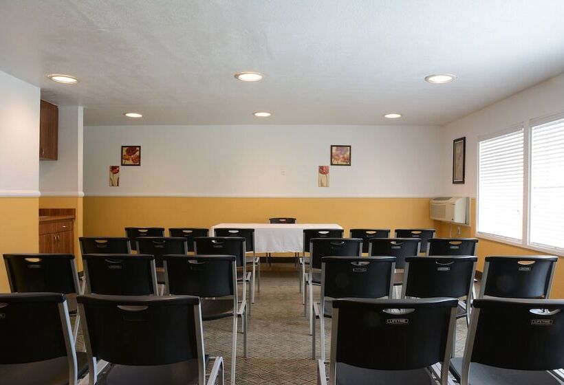 فندق Red Roof Inn San Dimas Fairplex