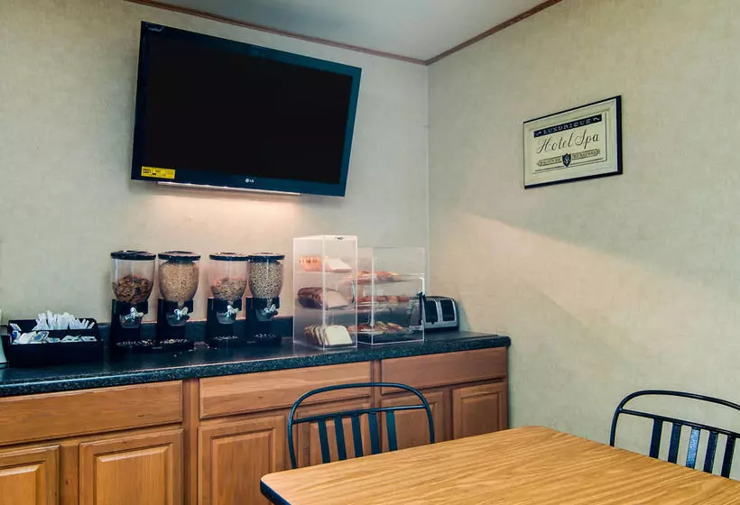 호텔 Rodeway Inn Civic Center