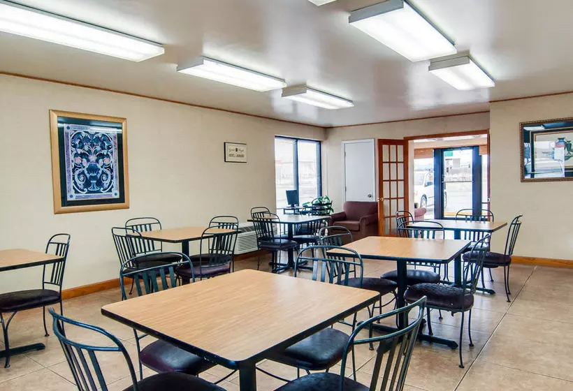 호텔 Rodeway Inn Civic Center