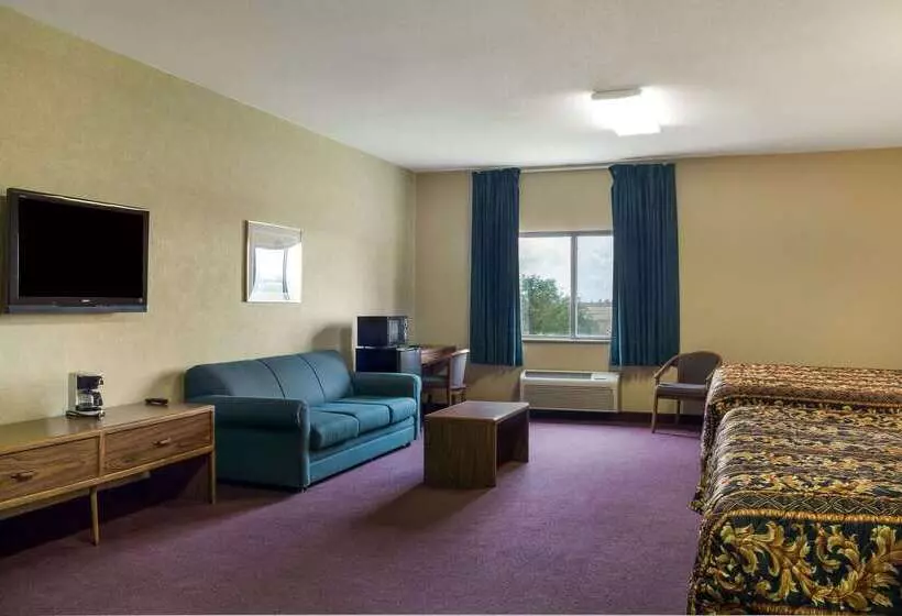 בית מלון כפרי Rodeway Inn