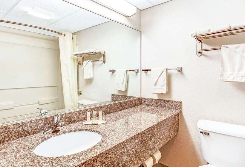 호텔 Super 8 By Wyndham Mahwah