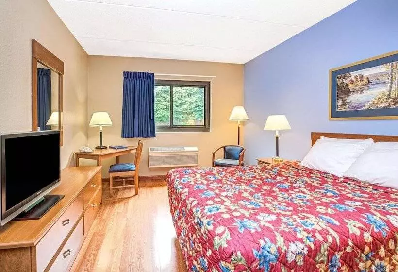 Hotel Super 8 By Wyndham Mahwah