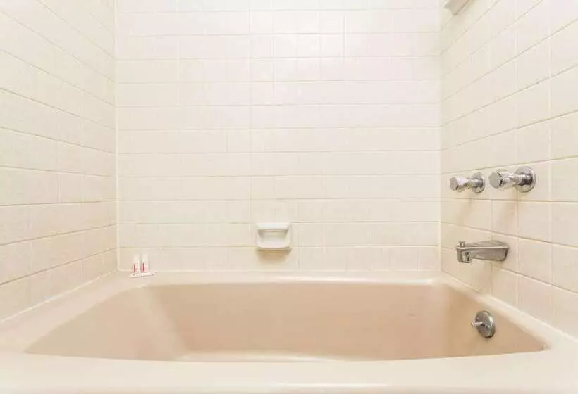 酒店 Super 8 By Wyndham Wendover