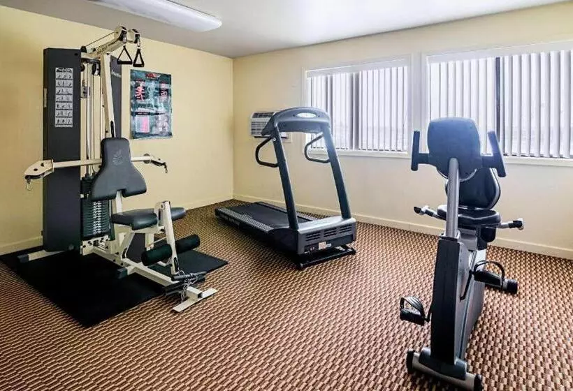 Отель Travelodge By Wyndham Rapid City/black Hills