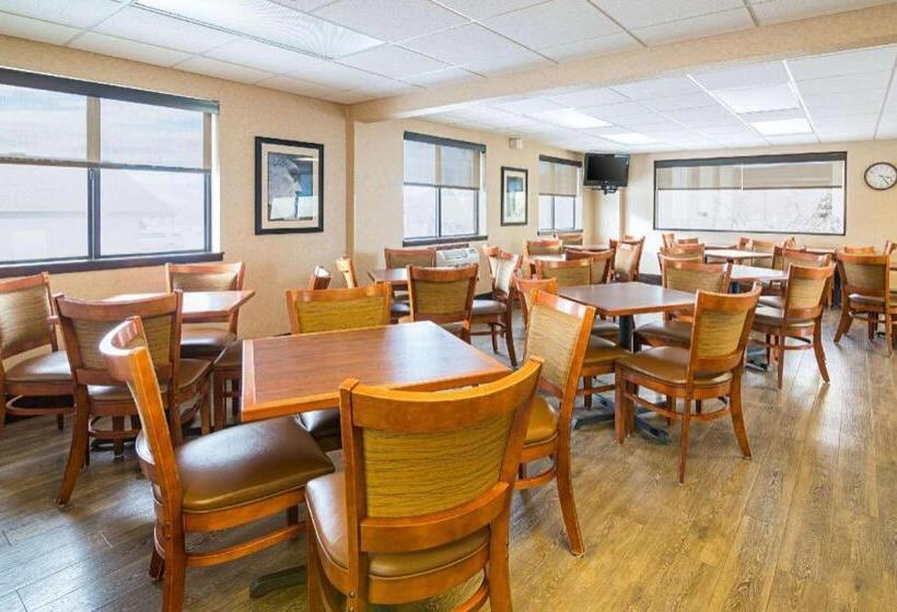 בית מלון כפרי Travelodge By Wyndham Rapid City/black Hills