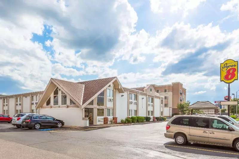 מוטל Super 8 By Wyndham Wichita Airport West Kellogg