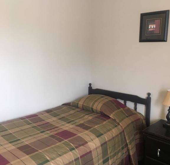 The Country Inn Motel