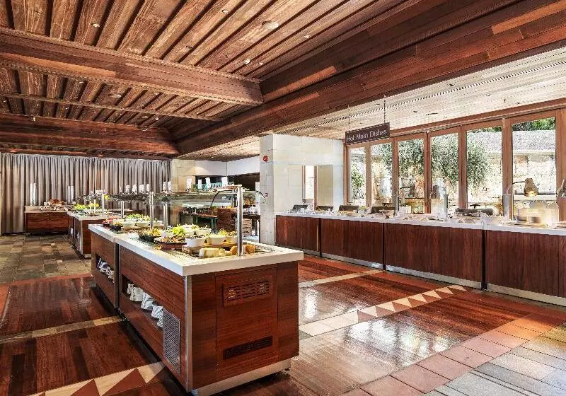 Coral Beach Hotel & Resort Cyprus