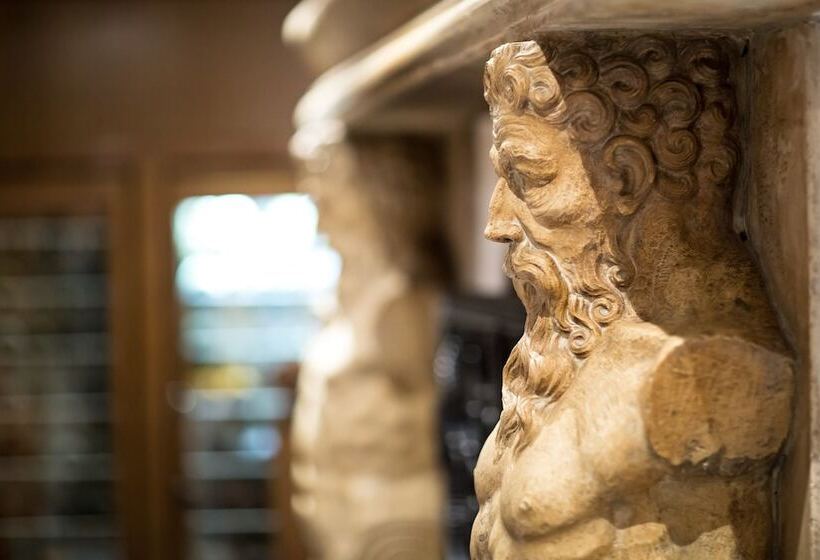 هتل Art Nouveau Palace