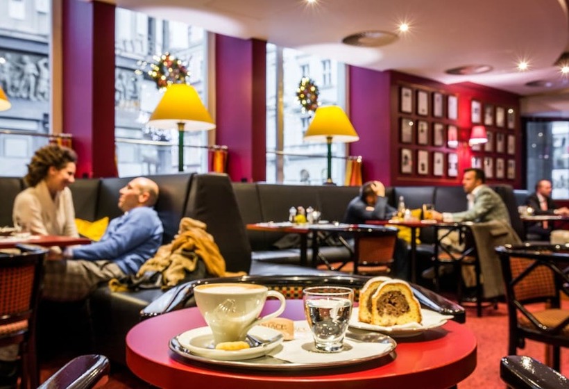 هتل Art Nouveau Palace