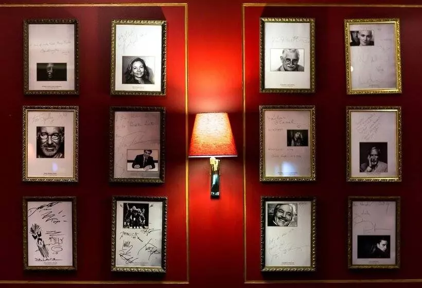 هتل Art Nouveau Palace