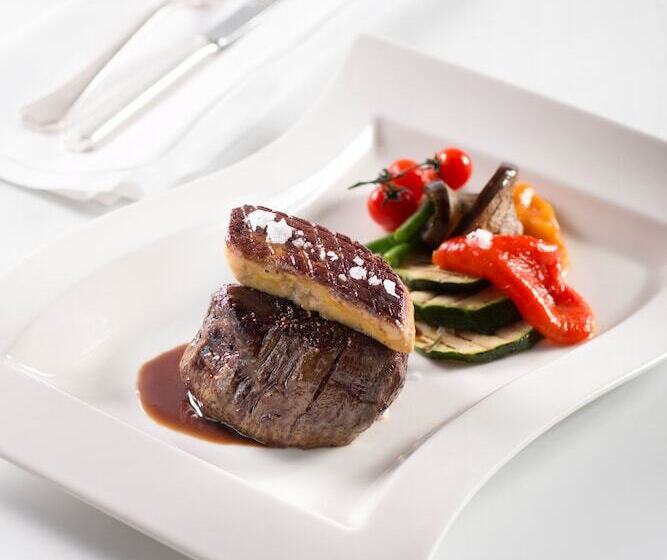 هتل Art Nouveau Palace