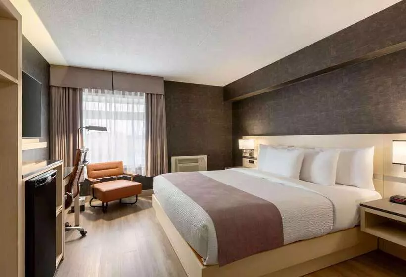 酒店 Days Inn By Wyndham Toronto West Mississauga