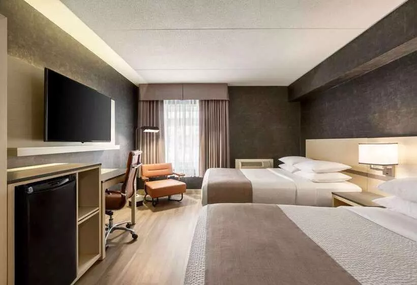 酒店 Days Inn By Wyndham Toronto West Mississauga