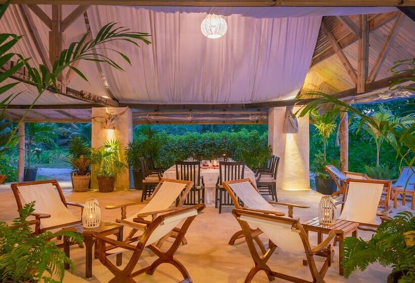 Hotel Denis Private Island Seychelles