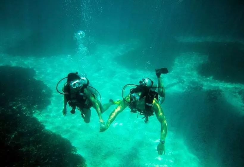 هتل Denis Private Island Seychelles