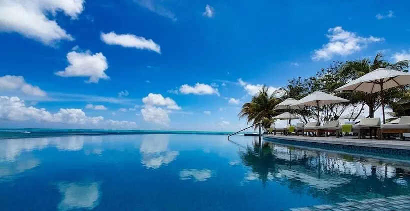 هتل Denis Private Island Seychelles