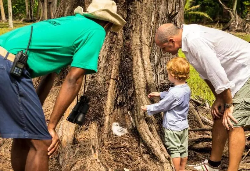 هتل Denis Private Island Seychelles