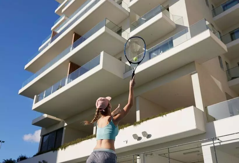 فندق Mediterranean Beach