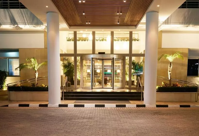 فندق Mediterranean Beach