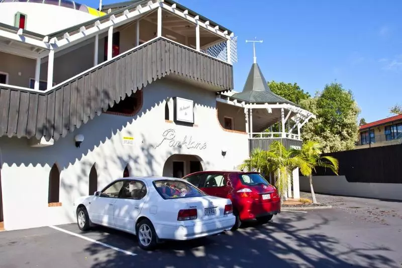 호텔 Parklane Motor Lodge