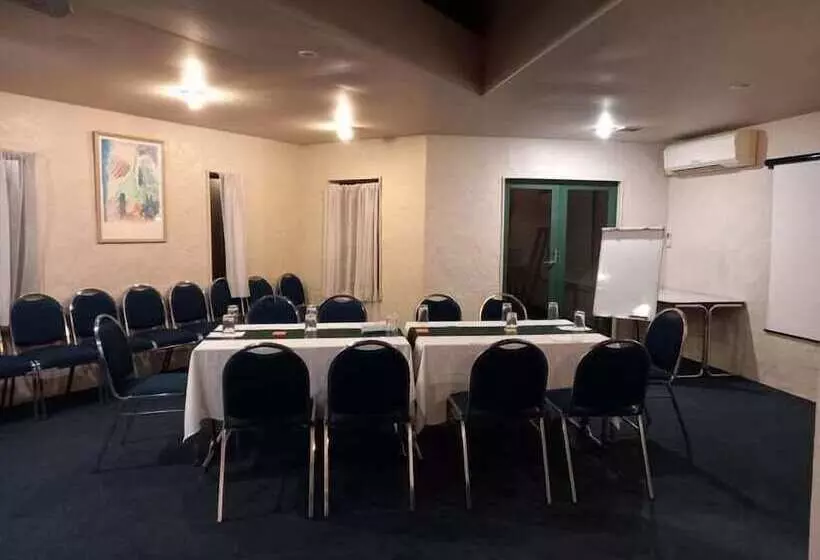 호텔 Parklane Motor Lodge