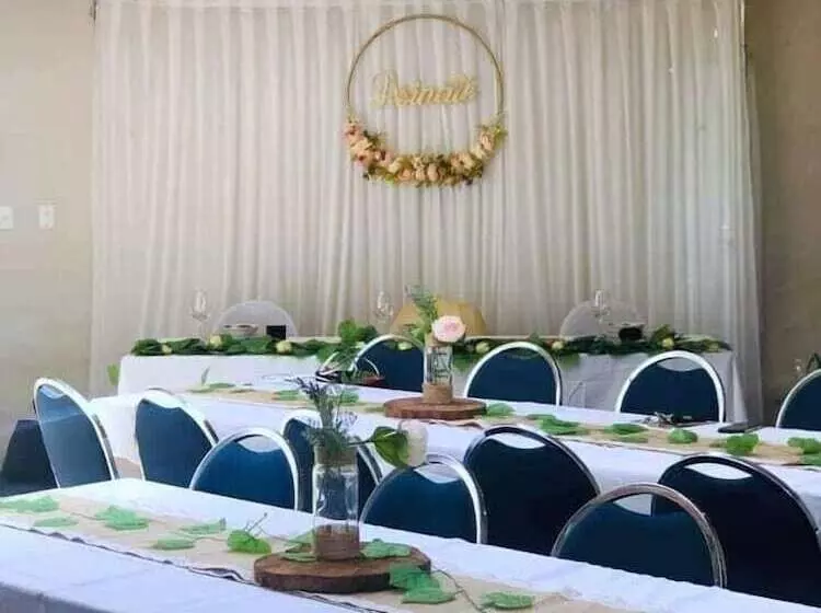 호텔 Parklane Motor Lodge