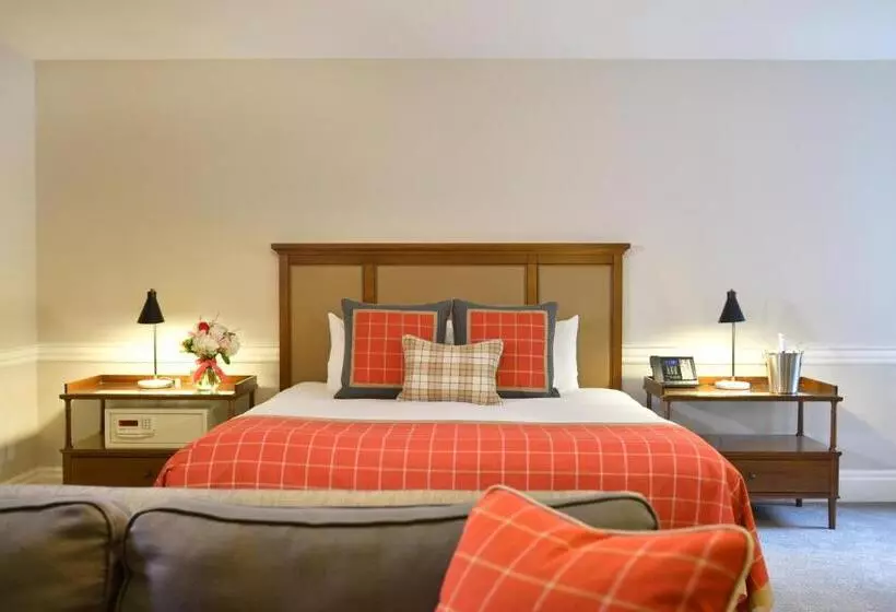 هتل Pillar And Post Inn & Spa