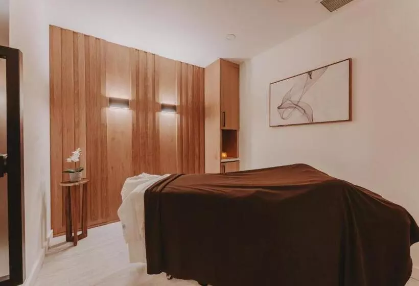 هتل Pillar And Post Inn & Spa