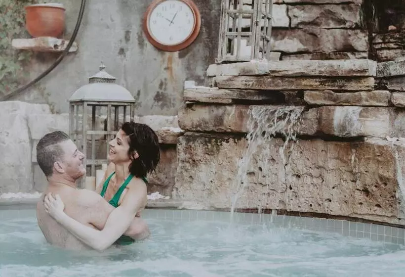 هتل Pillar And Post Inn & Spa