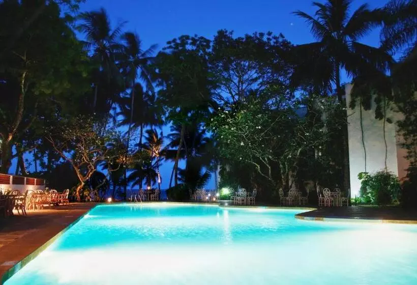 هتل Plaza Beach
