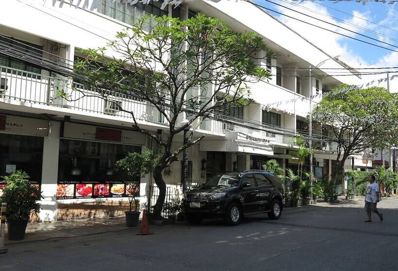 Hotel Adriatico Arms