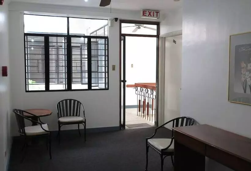 酒店 Adriatico Arms