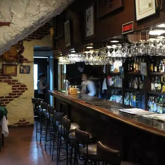 酒店 Adriatico Arms